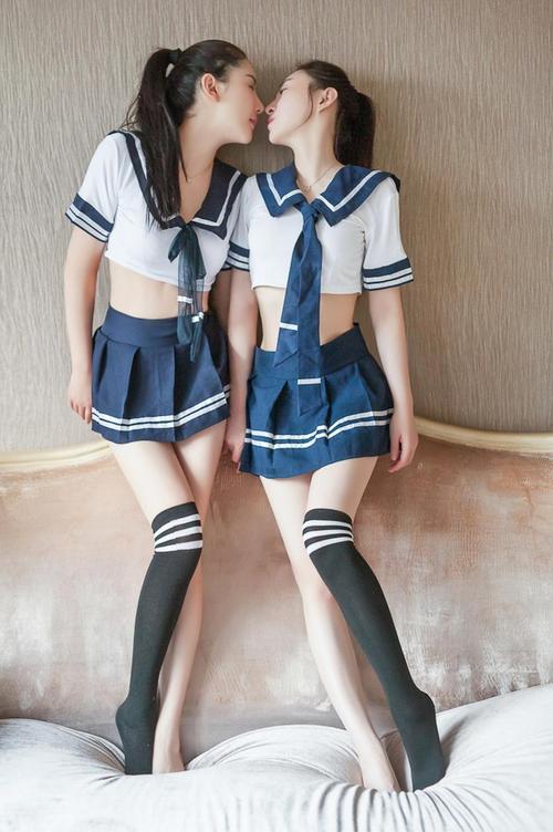 推女郎李丽莎，知名模特，拥有完美身材，展现极致诱惑
