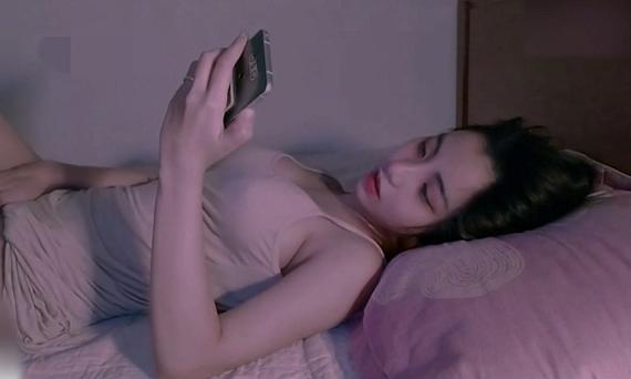 男生和女生一起差差差的很痛的软件是一款适用于情侣之间的私密互动软件，旨在帮助情侣更好地沟通和增进感情