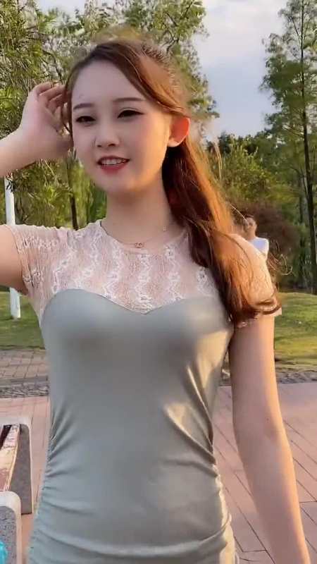 美丽姑娘高清视频免费中国观看,提供全方位的视觉盛宴,让您尽享极致体验